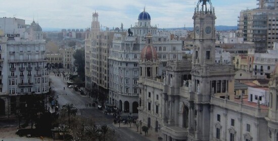 Valencia’s Historical Context (the Second Spanish Republic and Civil War). Valencia as the center of the Spanish resistance against fascism.
